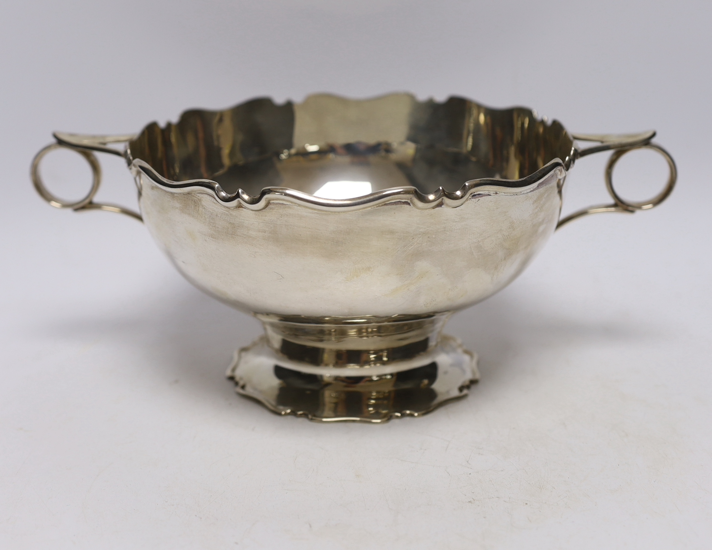 A George V silver two handled fruit bowl, by Atkin Brothers , Sheffield, 1919, 31cm over handles, 20oz.